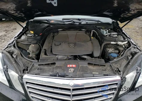 2013 Mercedes-Benz E 350 4Matic z USA, uszkodzony, nr VIN WDDHF8JB4DA716454